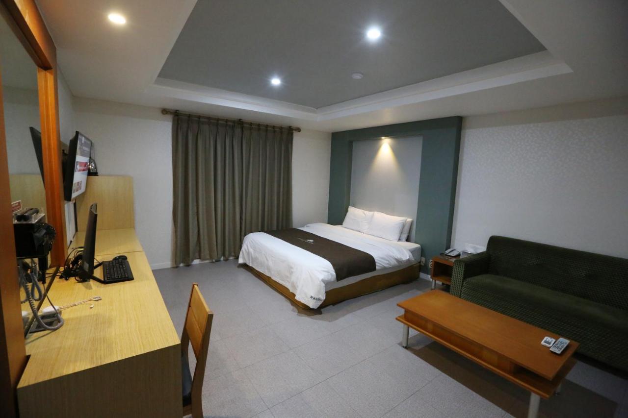 Amour Hotel Suwon Eksteriør bilde